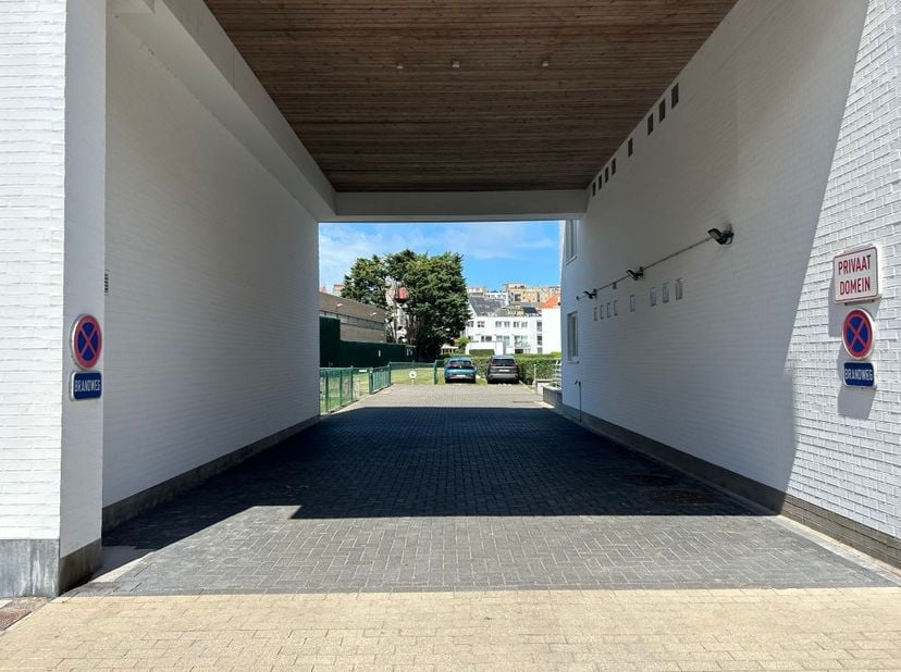Garage à vendre
                    à 8370 Blankenberge