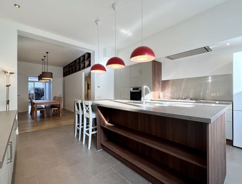                                         App. rez-de-chaussée à vendre à Bruxelles, € 475.000
