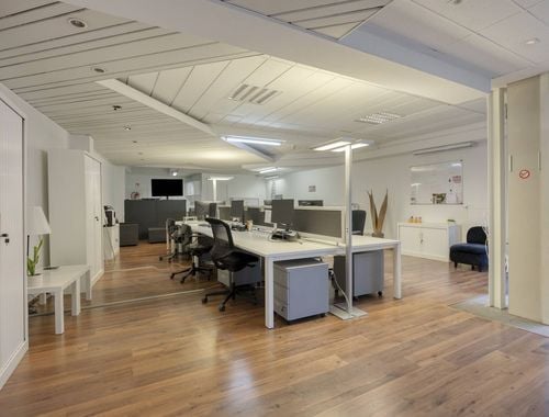                                         Bureaux à vendre à Aalst, € 239.000
