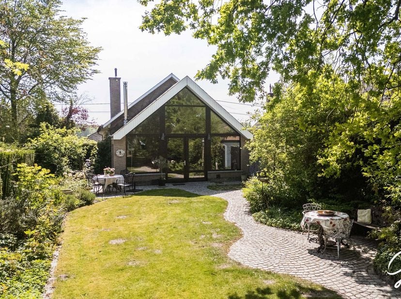 Huis te koop in Pastoor Christiaensstraat 27 bus B,
                    9290 Berlare