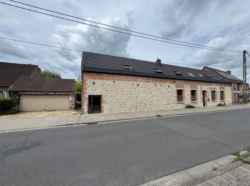 Huis te koop in Rue de Roumanie 15,
                    7034 Obourg