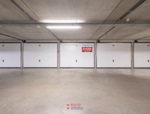                                         Garage à vendre à Nieuwpoort, € 60.000
