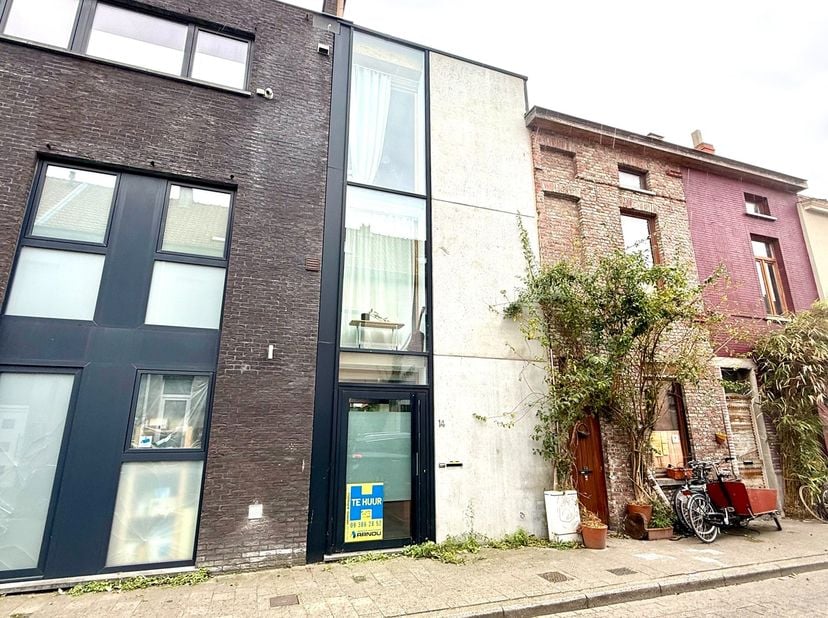 Huis te huur in Abrikoosstraat 14,
                    9000 Gent