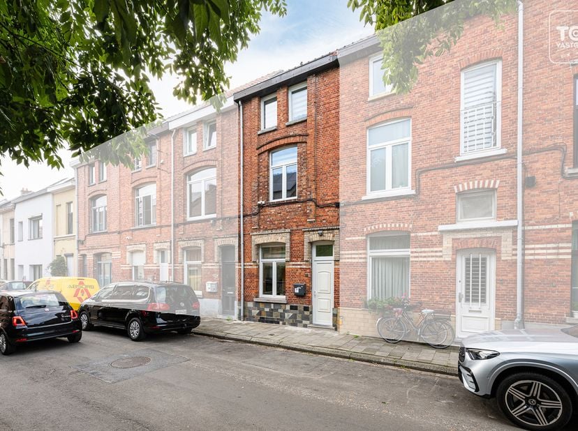 Huis te koop in Anjelierstraat 111,
                    9000 Gent
