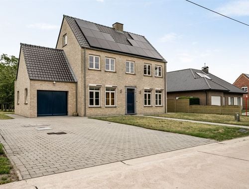                                         Eengezinswoning te koop in Vosselaar, € 685.000
