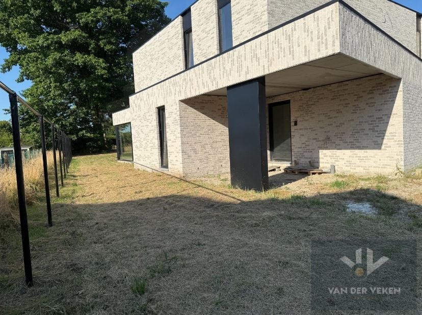 Maison à vendre
                    à 3510 Kermt