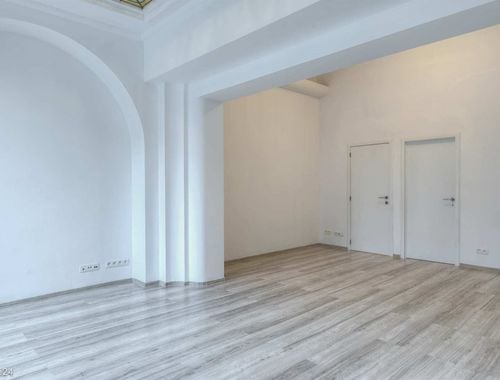                                         Appartement te huur in Antwerpen, € 850
