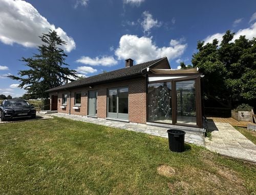                                         Villa te huur in Bassilly, € 1.190
