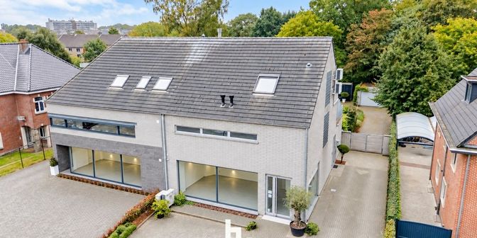 Bien professionnel à vendre à Prinses Jos.-Charlottelaan 52, 9100 Sint-Niklaas