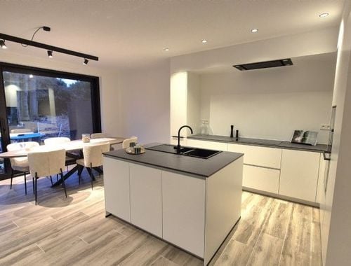                                         Maison à vendre à Otegem, € 551.000
