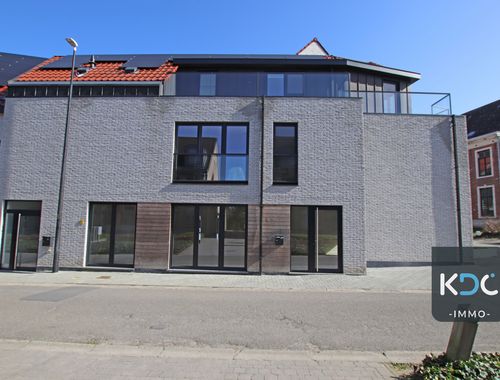                                         Handelsgelijkvloers te koop in Ottenburg, € 149.000
