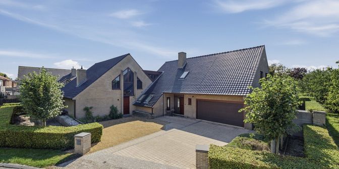 Huis te koop in Klokhofstraat 19, 8630 Veurne