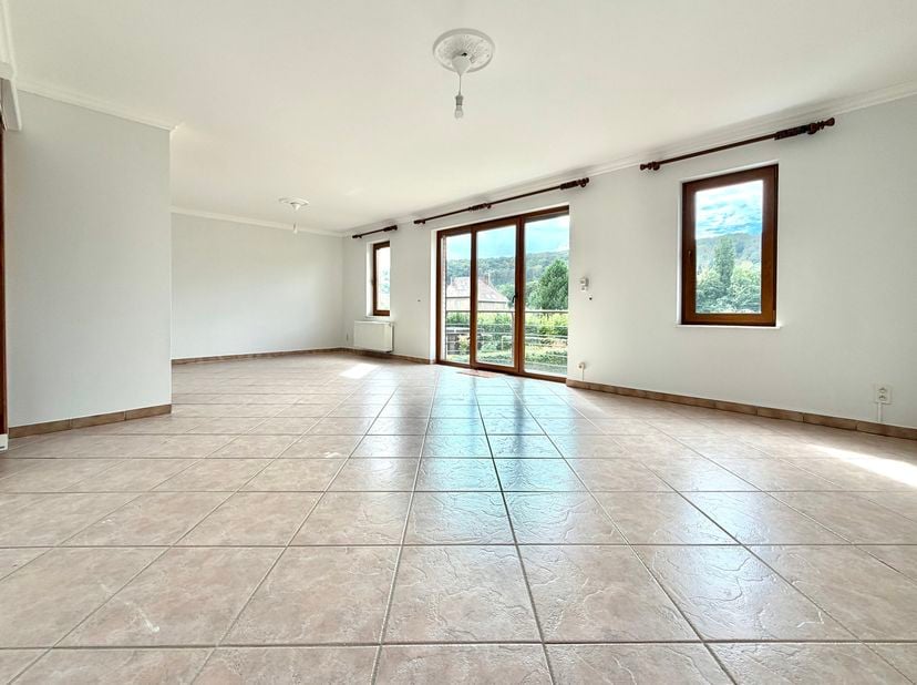 Appartement te huur in ,
                    5100 Jambes