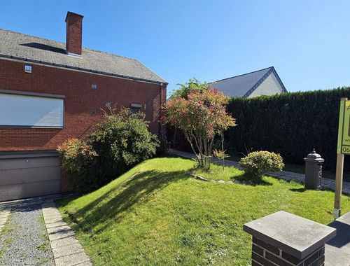                                         Eengezinswoning te koop in Frameries, € 240.000
