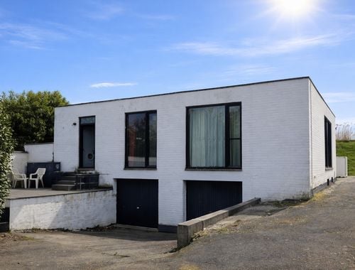                                         Villa à vendre à Dendermonde, € 375.000

