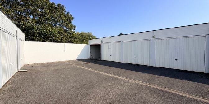 Garage te koop in Pinksterbloemhof 8 bus 34, 8301 Duinbergen