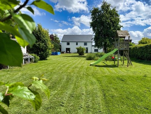                                         Maison à vendre à Grand-Rosière-Hottomont, € 395.000
