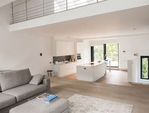                                         Appartement à louer à Bruxelles, € 1.700
