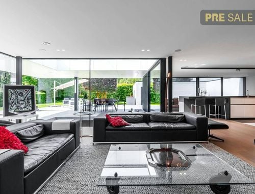                                         Villa te koop in Poperinge, € 1.095.000
