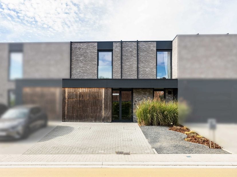 Maison à vendre à Steenhuizestraat 2B,
                    9550 Sint-Lievens-Esse