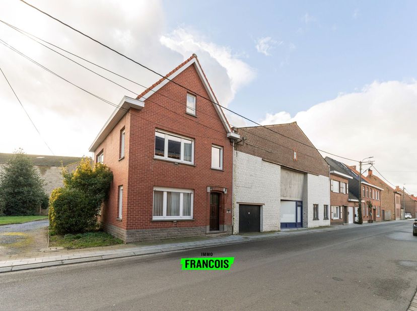 Veelzijdige woning/loods met tal van mogelijkheden<br />
Deze unieke loods biedt een dubbele functie en kan zowel (deels) ingericht worden als woongel