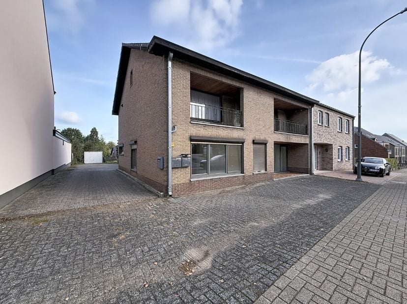 Appartement te huur in Weg naar Opoeteren 181 bus 2,
                    3660 Opglabbeek