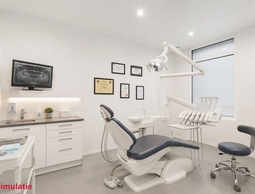                                        Bien commercial avec habitation à vendre à Desselgem, € 435.000
