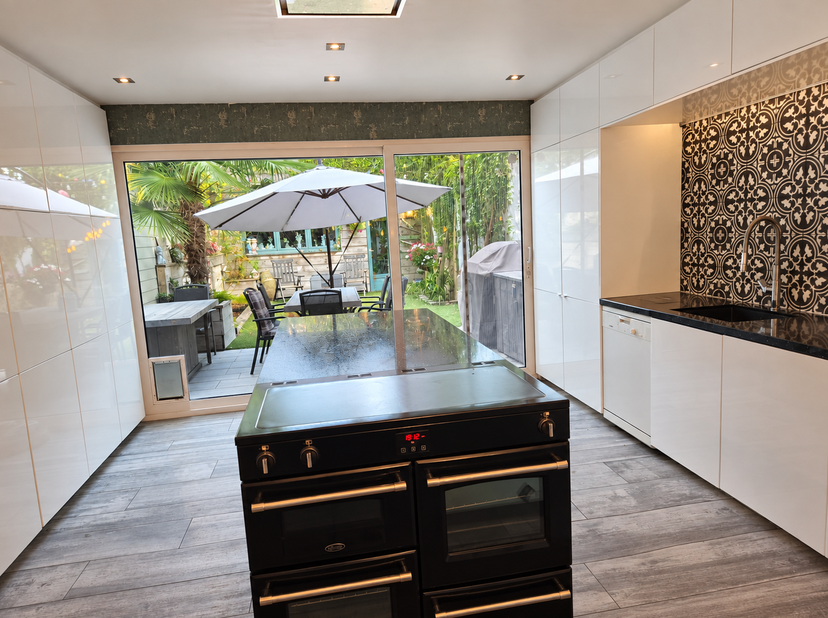 Huis te koop in Helderstraat 67,
                    2600 Berchem