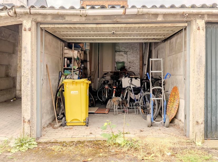 Garage à vendre
                    à 2200 Herentals