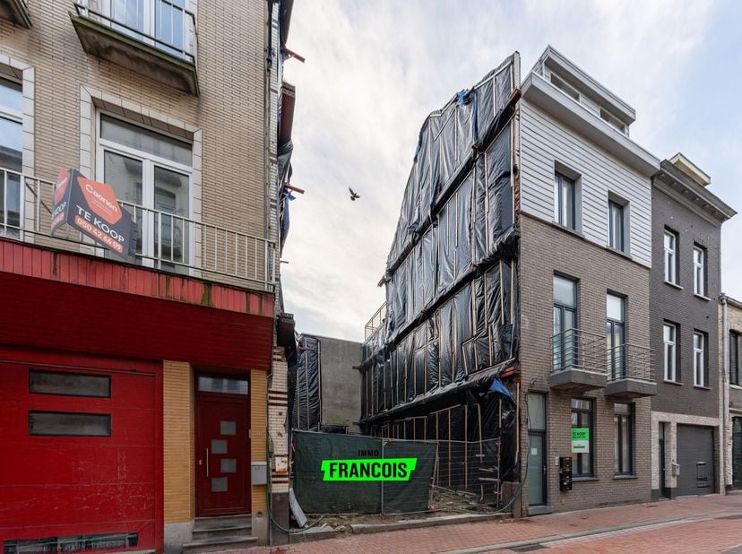 In de Consciencestraat te Blankenberge, treffen dit goed gelegen stuk bouwgrond aan. Door zijn centrale ligging in hartje Blankenberge zijn winkels, h