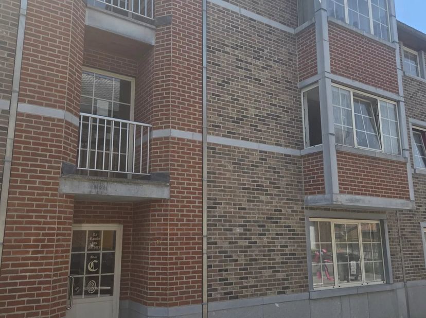 Situation idéale &amp; confort énergétique !<br />
Découvrez ce superbe appartement 1 chambre, baigné de lumière naturelle, situé en plein cur de Soignies