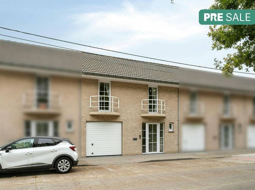 Huis te koop in Guido Gezellelaan 50,
                    8800 Roeselare