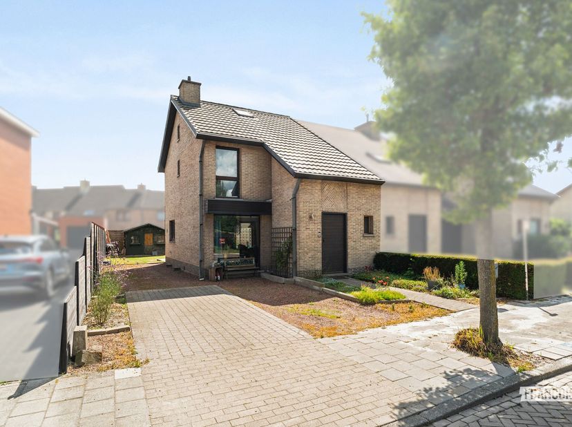 Huis te koop in Schaperijstraat 180,
                    9900 Eeklo