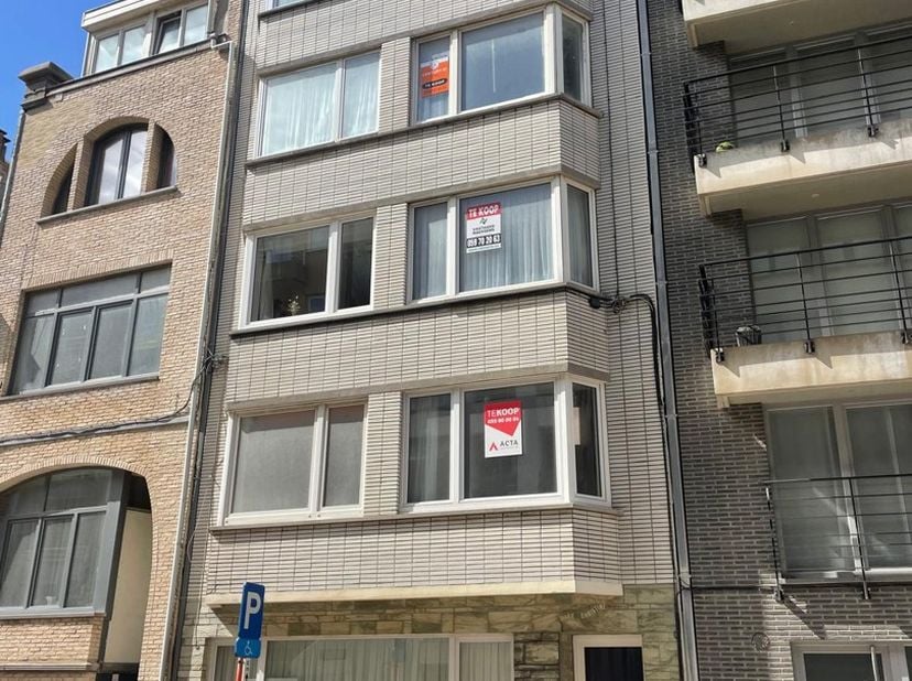 Appartement te koop in Raversijdestraat 27 bus 6,
                    8400 Oostende