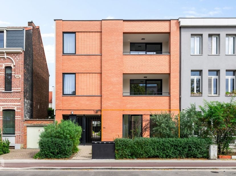 Appartement te koop in Mechelsesteenweg 173/1,
                    2640 Mortsel