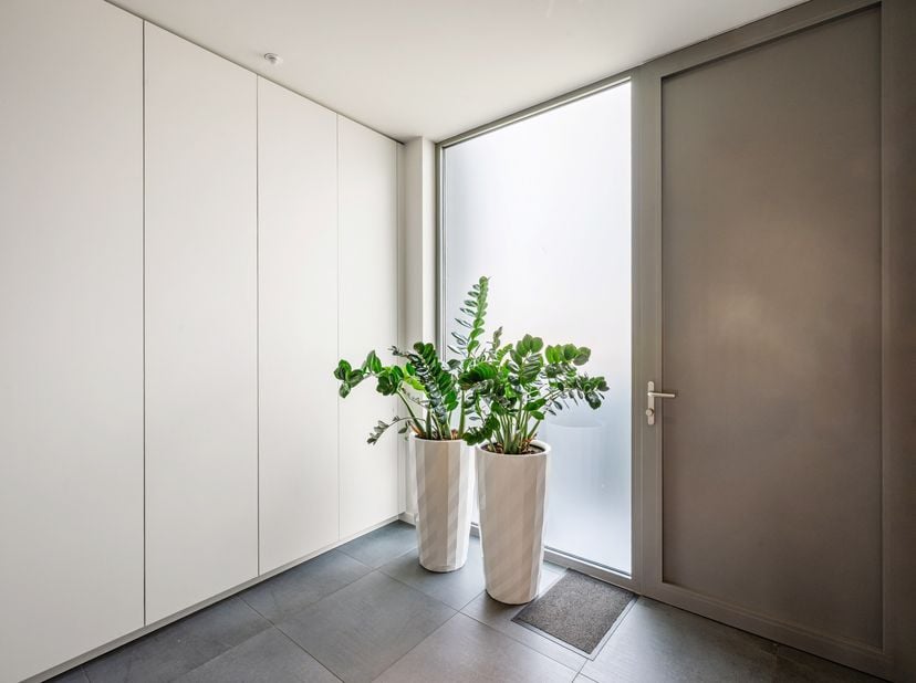 Eigentijdse architectuur ontmoet ultieme flexibiliteit in Retie<br />
Licht, ruimte en topkwaliteit komen samen in deze moderne gezinswoning met een m