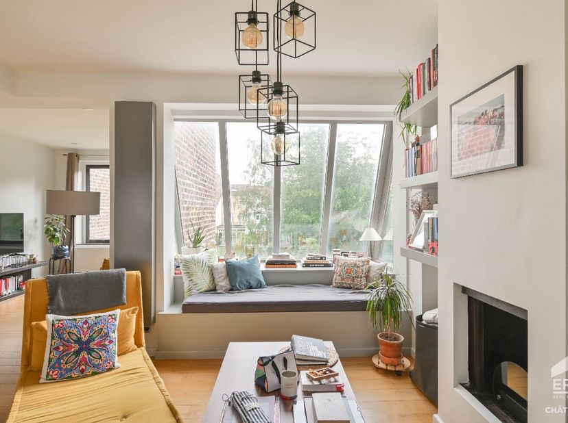 [[ DIT PAND NEEMT DEEL AAN DE ERA OPEN HUIZEN DAG OP 13/6 VAN 14:30 TOT 15:30 ]] Triplex appartement met 2 slaapkamers en 2 terrassen  UkkelERA Châtel