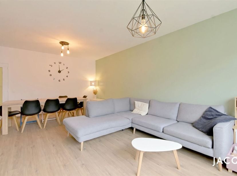 Appartement te koop in Vleerakkerstraat 111,
                    2150 Borsbeek