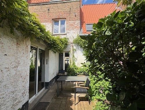                                         Rijwoning te koop in Brugge, € 275.000

