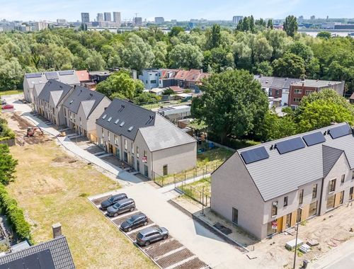                                         Koppelwoning te koop in Burcht, € 454.500
