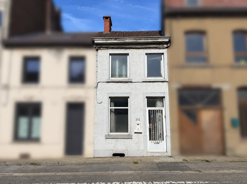 Maison à vendre à Rue de Namur 212,
                    6200 Châtelet