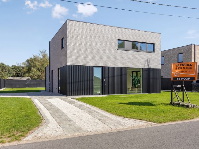 Maison à vendre à ,
                    2490 Balen