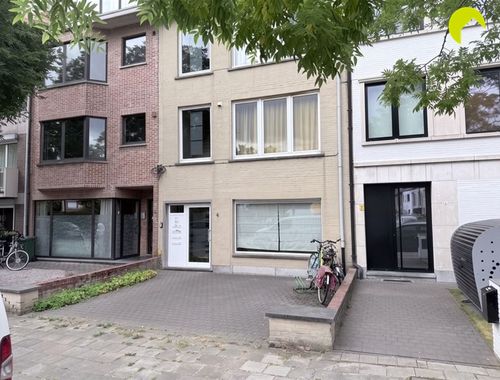                                         Bureaux à louer à Mortsel, € 1.495
