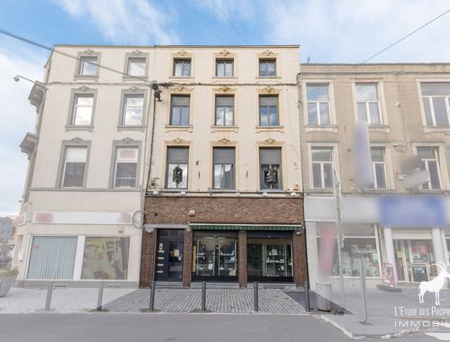                                         Appartementsgebouw te koop in La Louvière, € 359.000

