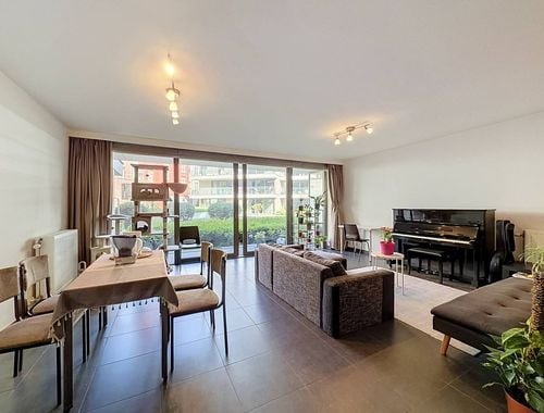                                         Gelijkvloers app. te huur in Gent, € 950
