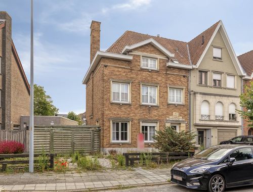                                         Maison à vendre à Sint-Andries, € 349.000
