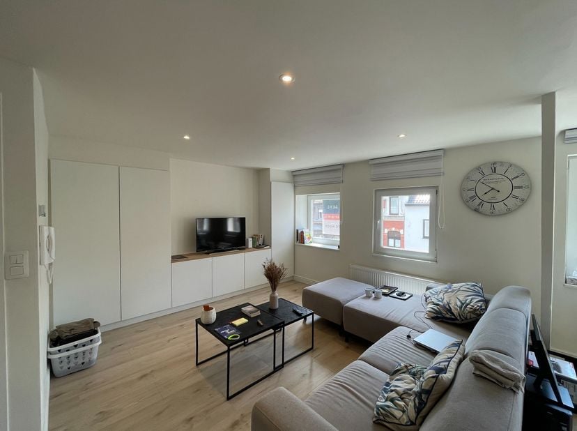 Appartement te koop in Frère-Orbanstraat 18,
                    8400 Oostende