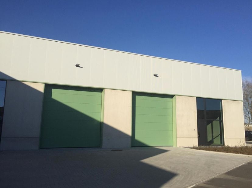 Bedrijfsvastgoed te huur in Gouverneur Roppesingel 12,
                    3500 Hasselt
