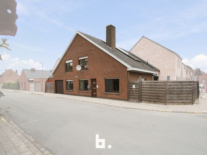 Huis te koop in Grimmertingelaan 2,
                    8890 Moorslede