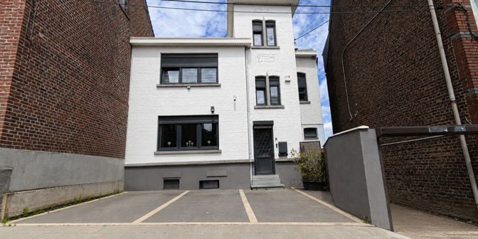 Huis te koop in 6010 Couillet
